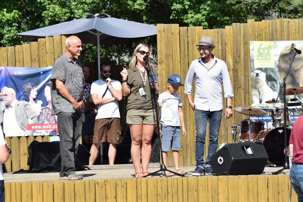 Journée des parents adoptifs au zoo de Brno