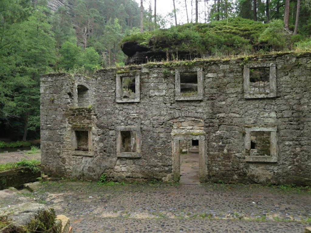 Suisse bohémienne - Ruines du moulin de Dolský