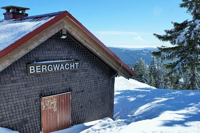 Bâtiment des secours en montagne