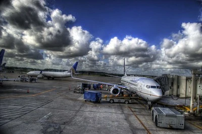 Aéroport et billets d'avion avantageux.